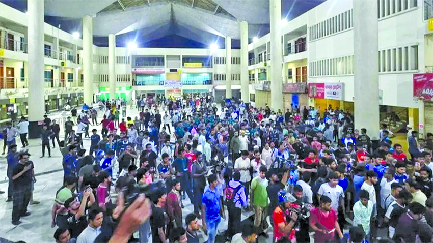 Four railway security personnel  suspended over assault on RU student
